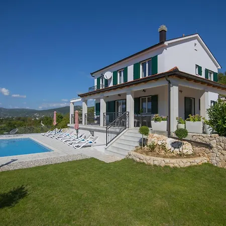 Stunning In Glavina Donja Holiday home