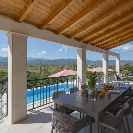 Stunning In Glavina Donja Holiday home *